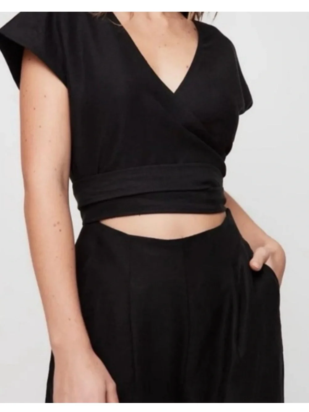 Aritzia Wilfred Black Brax Cutout Wrap Wide Leg Linen Jumpsuit 2